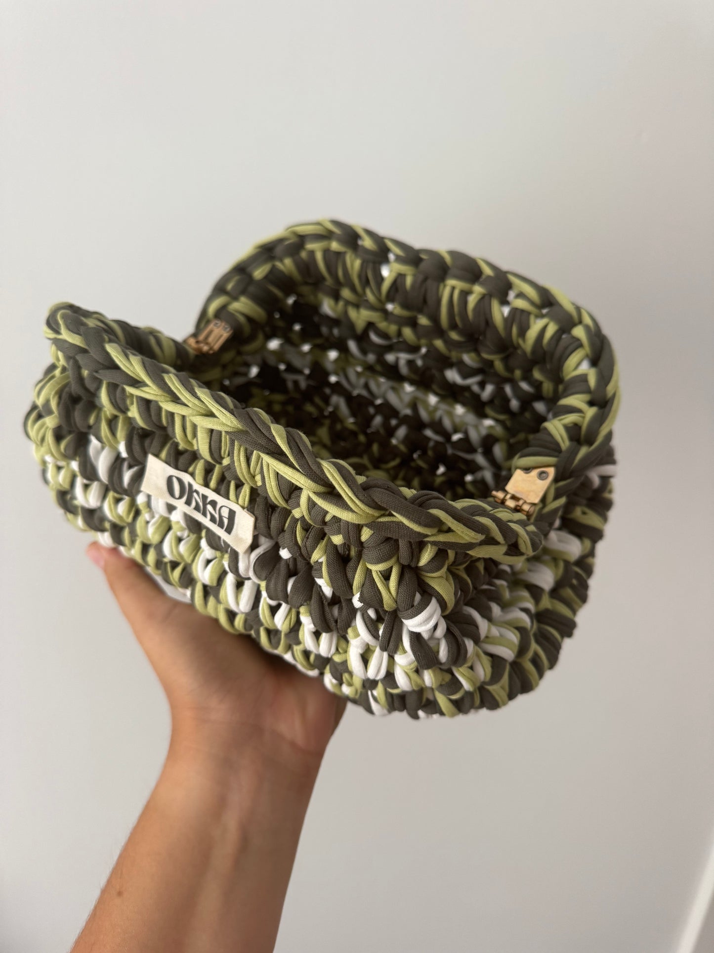 Clutch Tropical