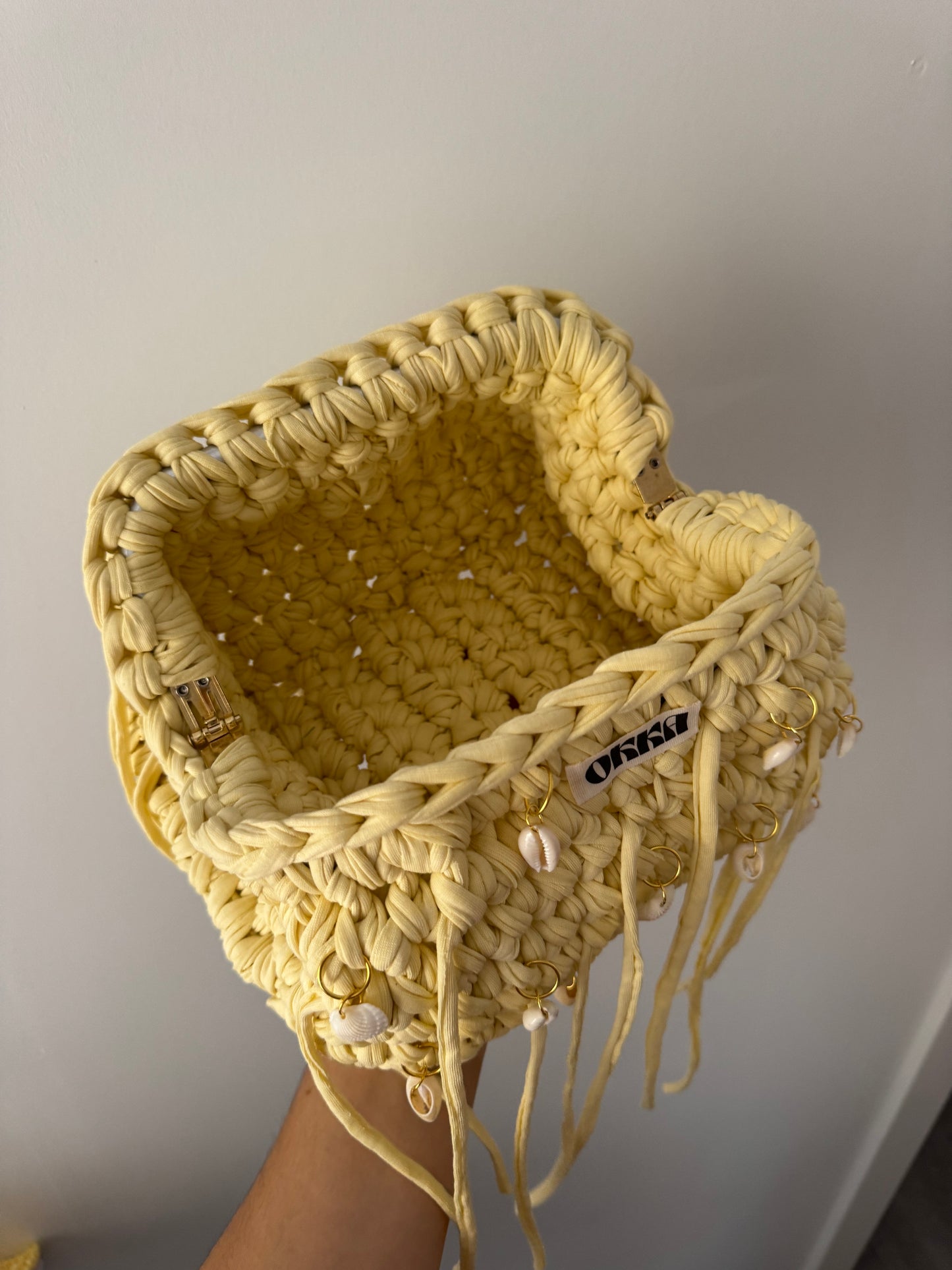 Clutch with Shells