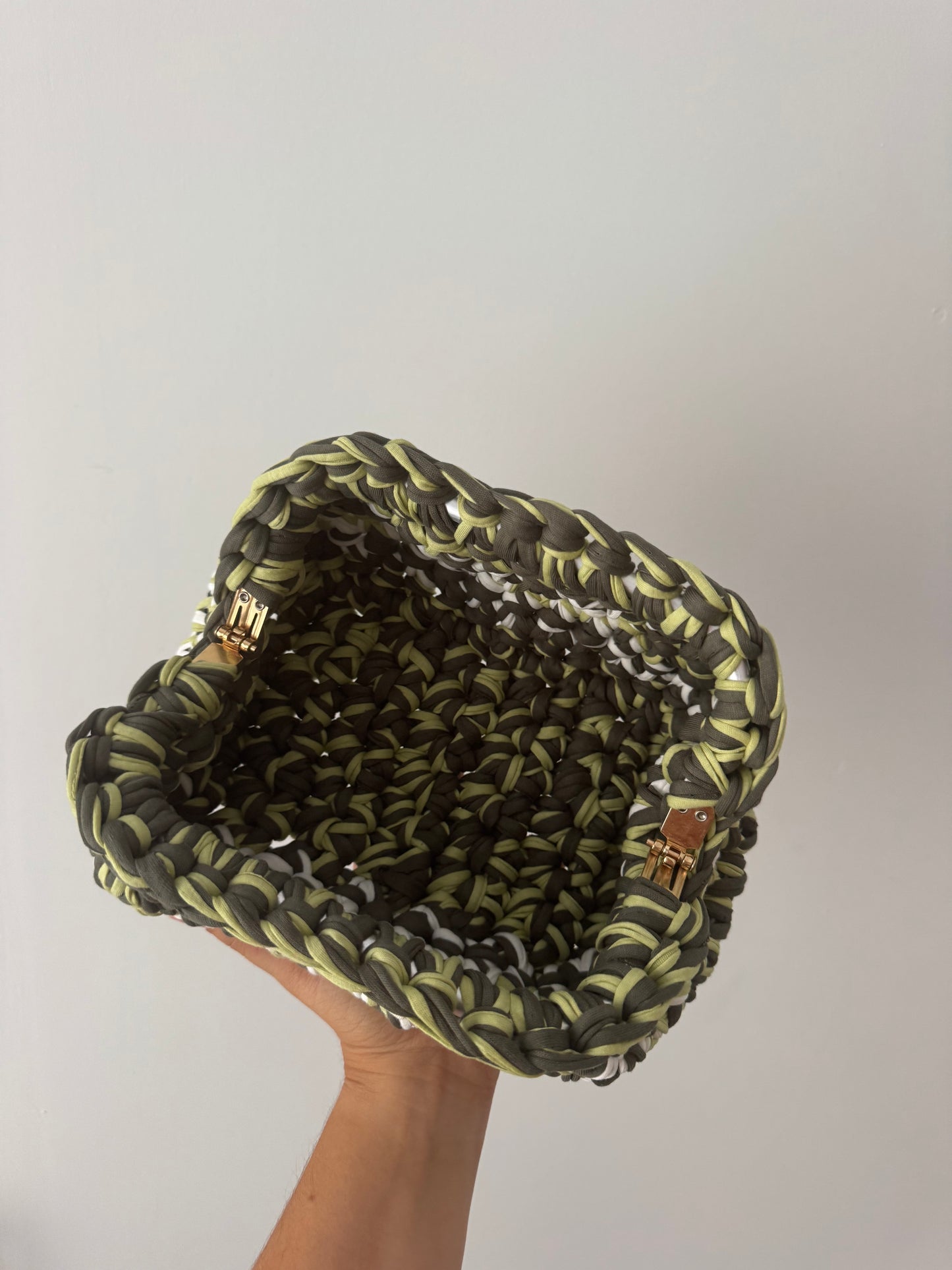 Clutch Tropical