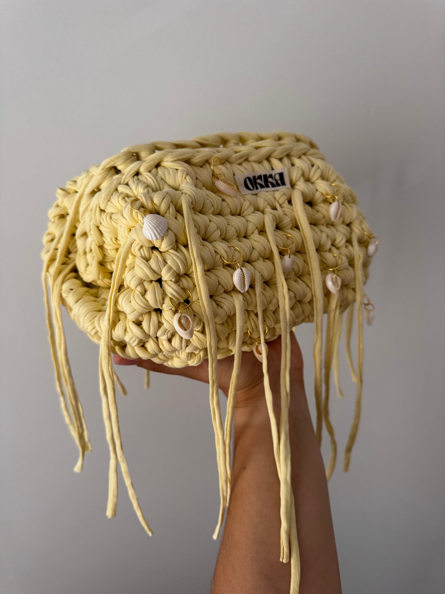 Clutch with Shells