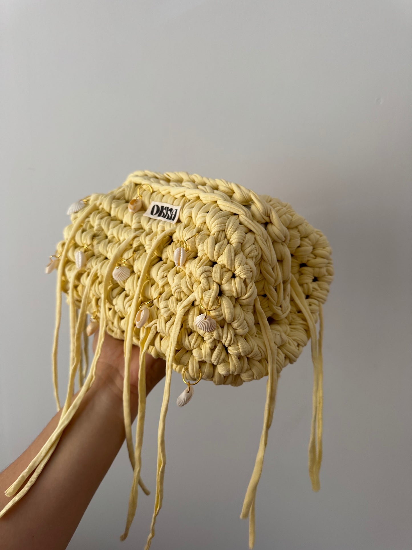 Clutch with Shells