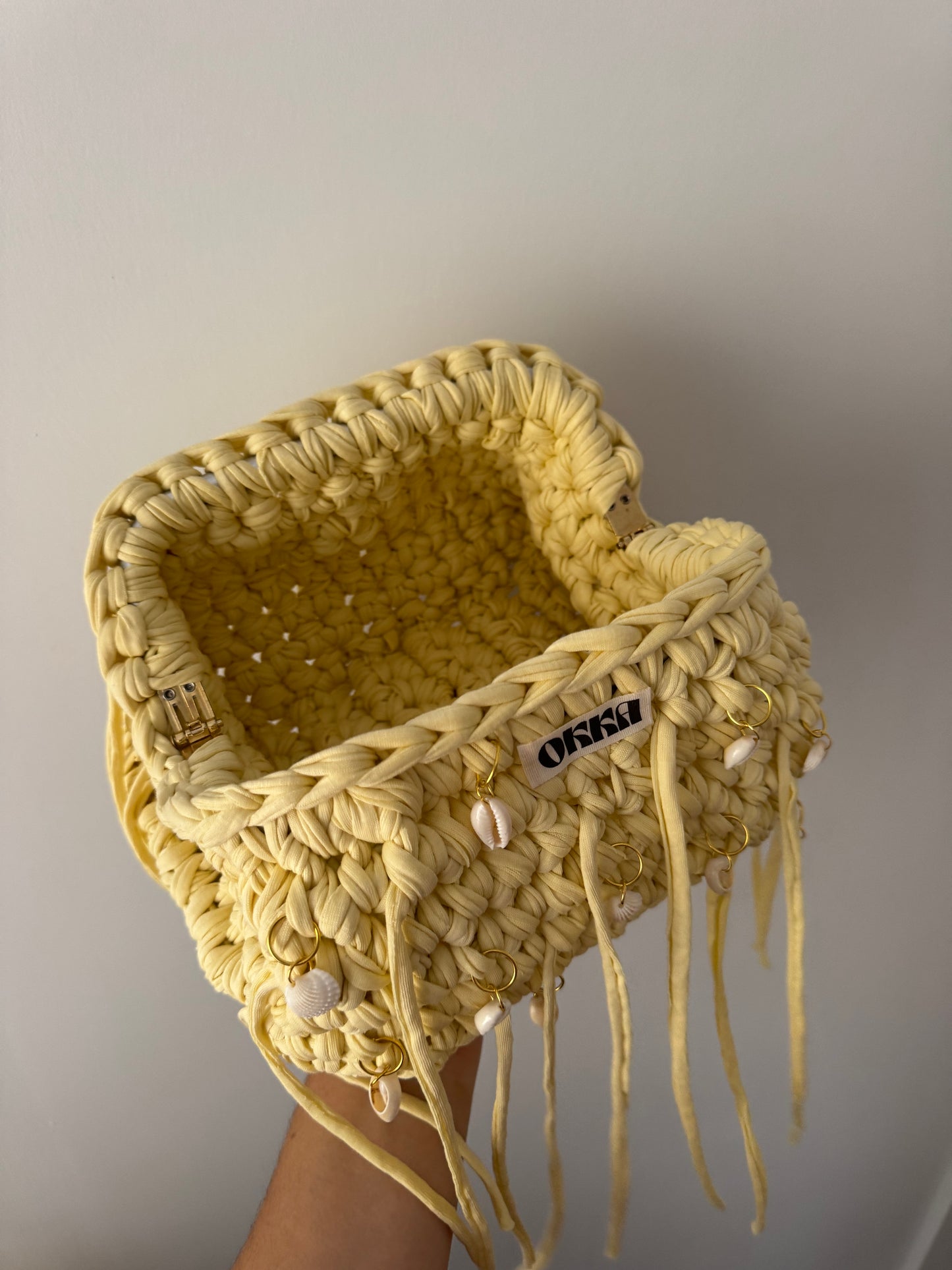 Clutch with Shells